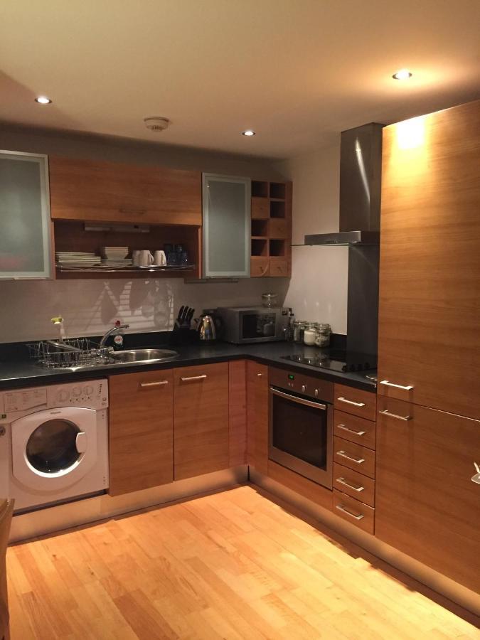 Leeds Dock Apartment Bagian luar foto