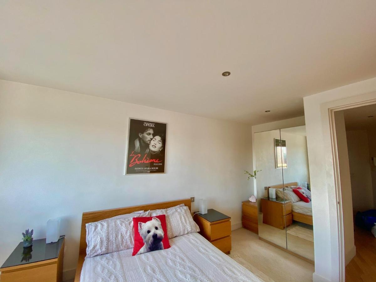 Leeds Dock Apartment Bagian luar foto