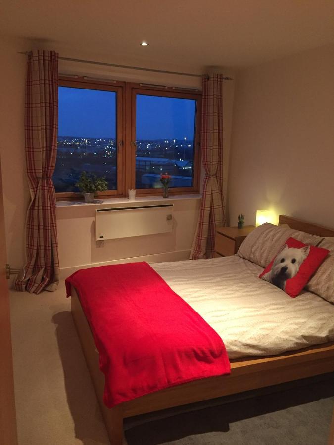 Leeds Dock Apartment Bagian luar foto